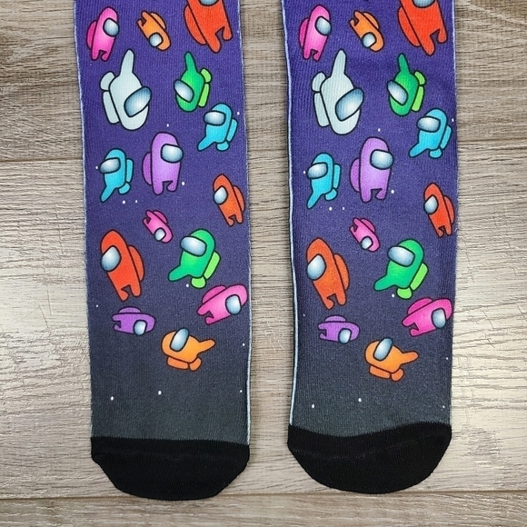 Two Pairs of Unisex Knee High Among Us Novelty Socks One Size - Picture 11 of 16